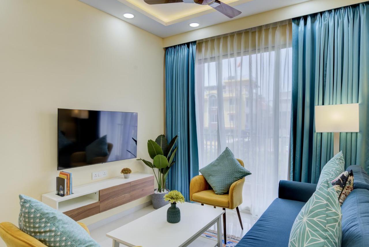 Luxe 2Bhk 10Min From Goi Airport With Pool Access Apartment ดาโบลิม ภายนอก รูปภาพ