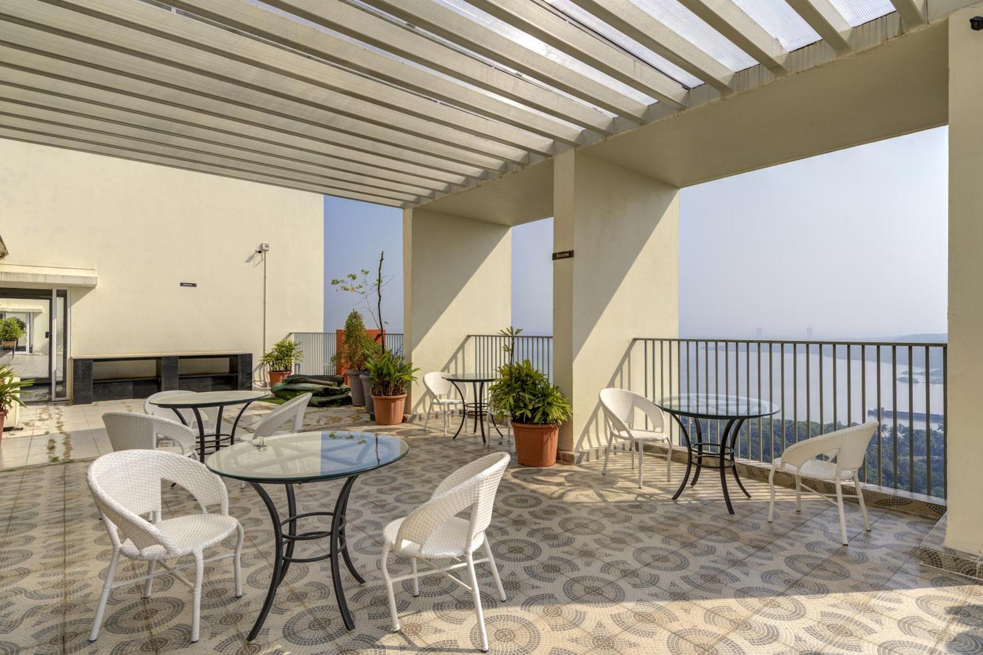 Luxe 2Bhk 10Min From Goi Airport With Pool Access Apartment ดาโบลิม ภายนอก รูปภาพ