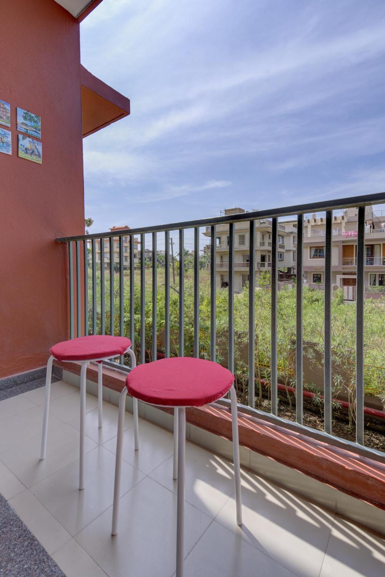 Luxe 2Bhk 10Min From Goi Airport With Pool Access Apartment ดาโบลิม ภายนอก รูปภาพ